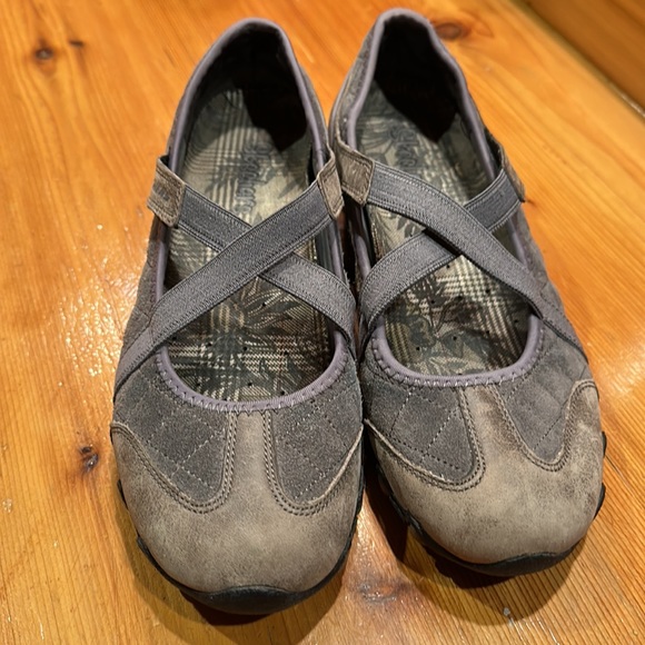 Skechers Grey Cross-Strap Sneakers - Picture 2 of 4